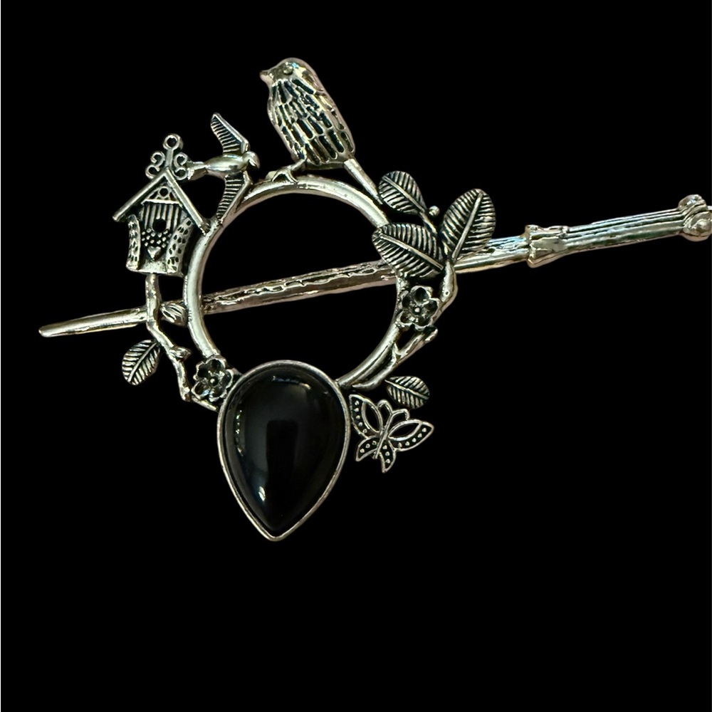 Silver Hairpin with Black Gem and Bird Design